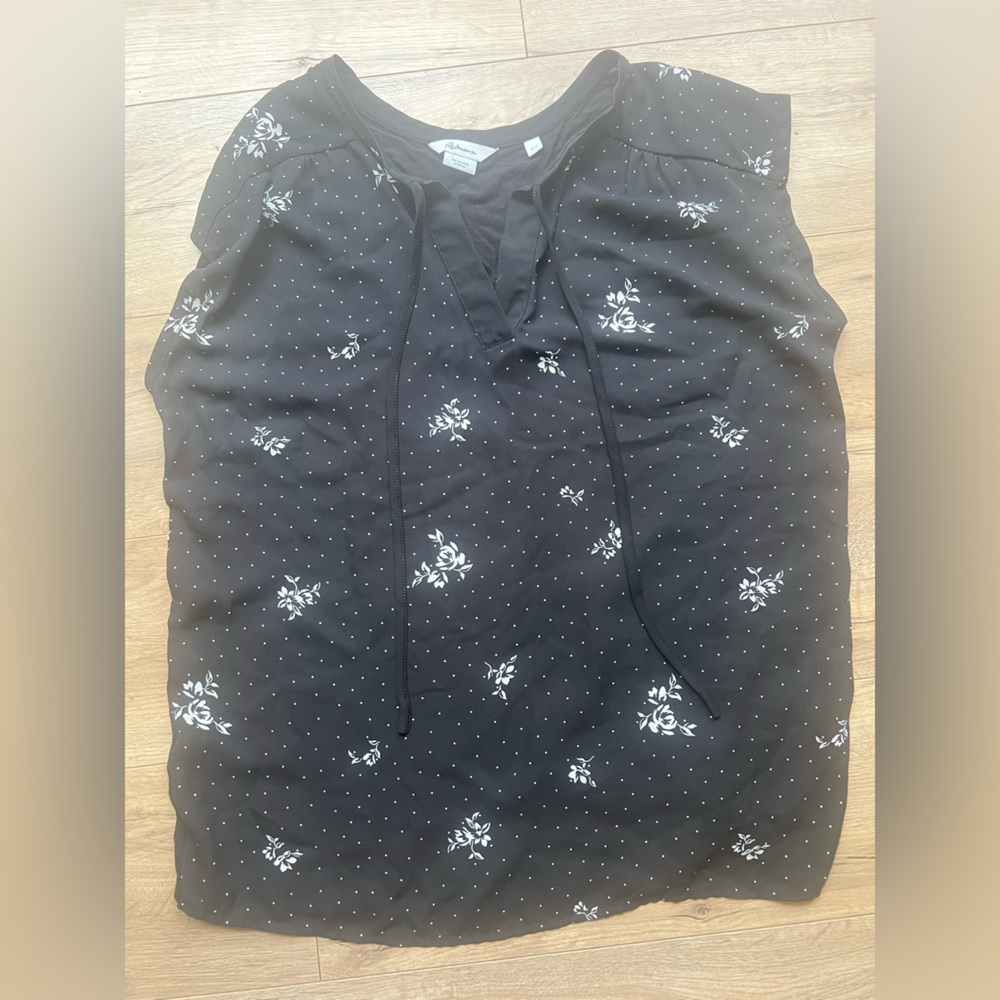Reitmans Black Dress with White Floral Accents